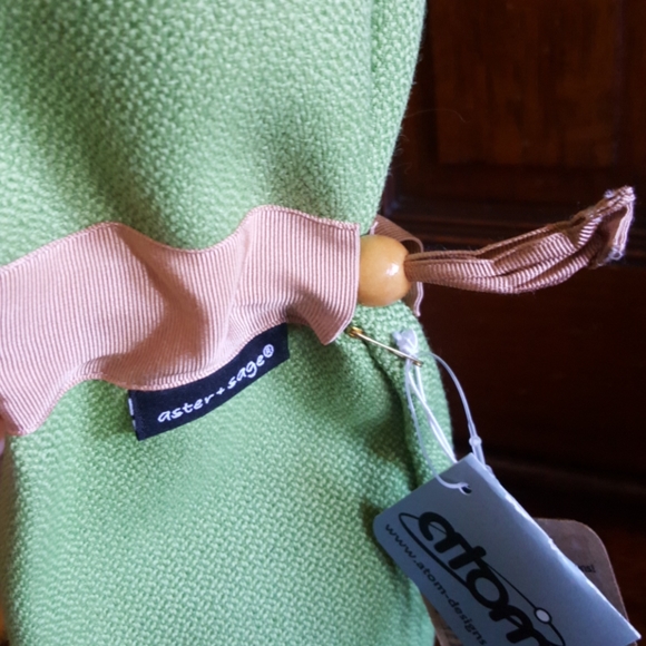 Aster and Sage textile lime green gift bag - Picture 4 of 4